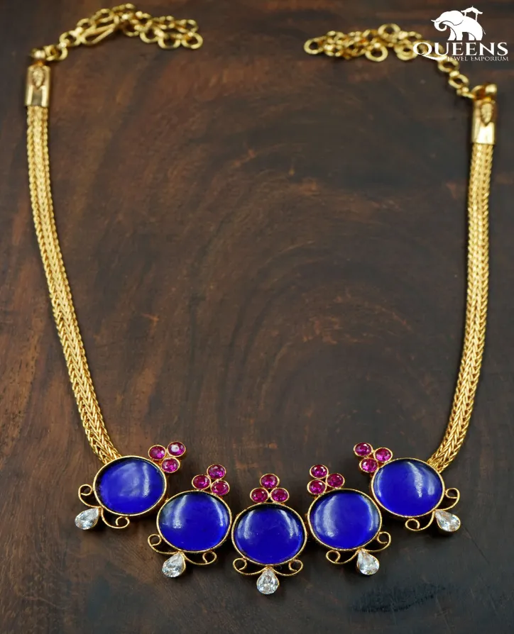 AKALYA NECKLACE