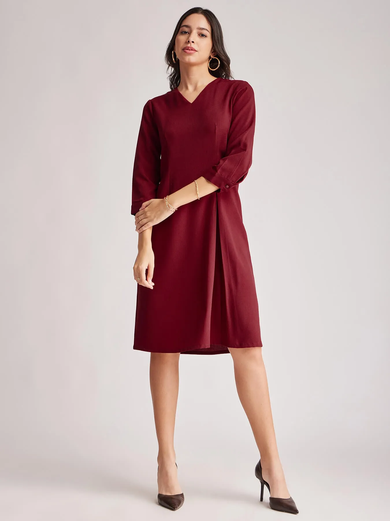 Front Pleat Detail Dress - Red