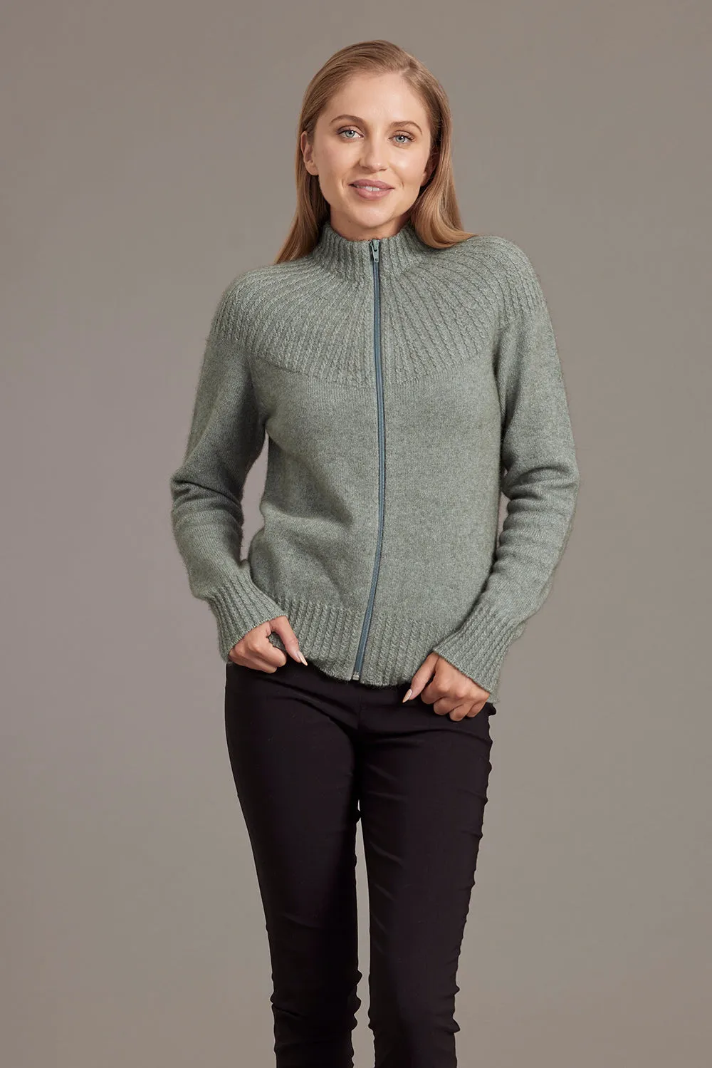 Yoke Neck Cable Jacket